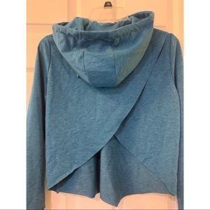 cropped hoodie gymshark